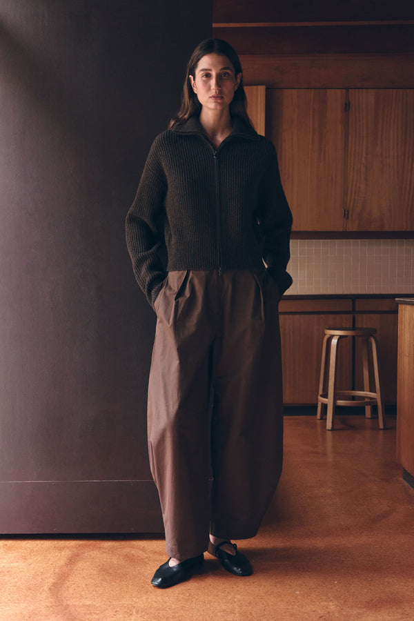 Lola Barrel Pant