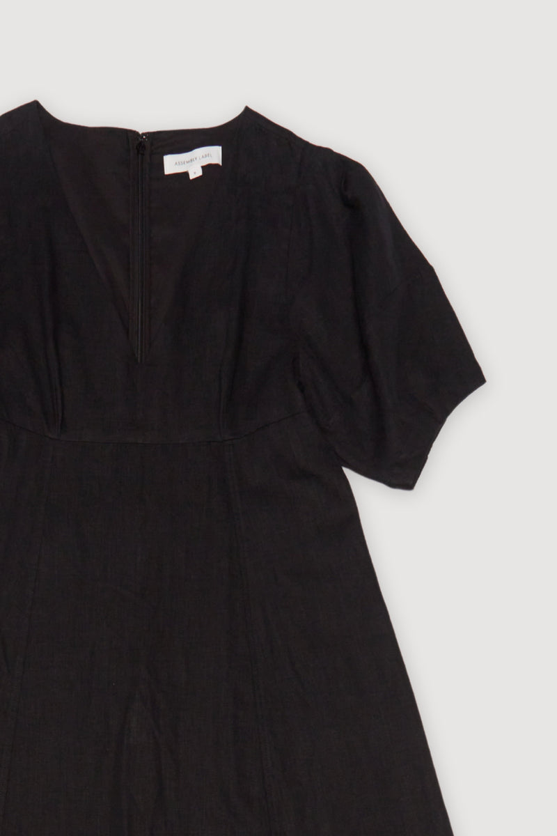 assembly label linen dress Introducing the Alina Dress, a new linen halterneck designed for spring days and evenings. Shop now in White and Black
