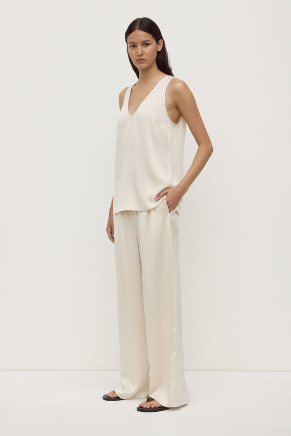 Amaris_Silk_Tank_Cream_0835