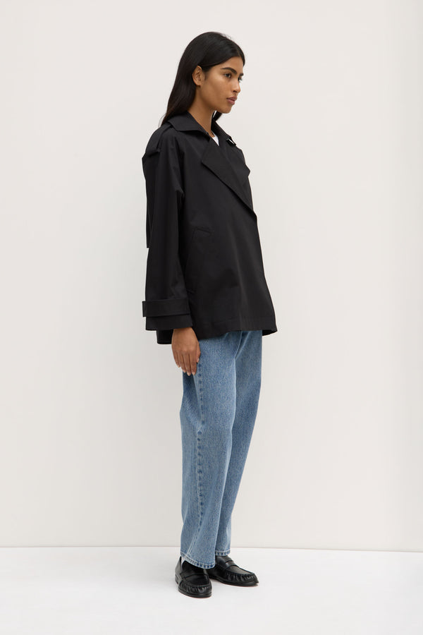 Arden_Short_Mac_Jacket_Black_0533