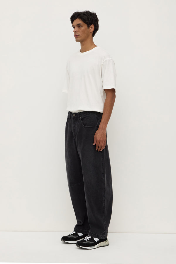 Barrel_Leg_Jean_Faded_Black_0195