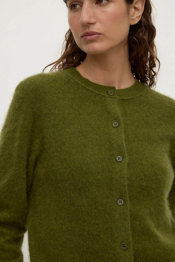 Carina_Merino_Wool_Long_Sleeve_Cardigan_Grove_0734