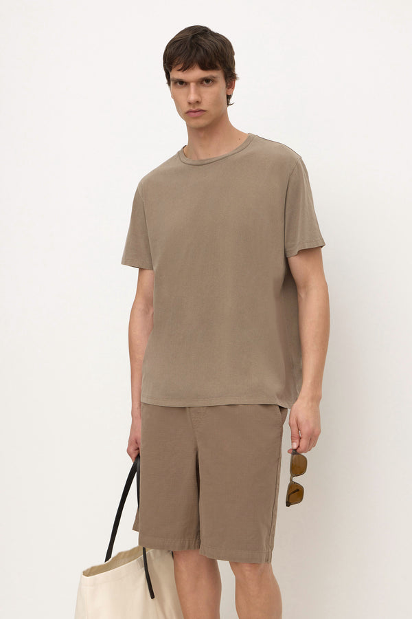 Elijah_Tee_Dark_Sand_0806