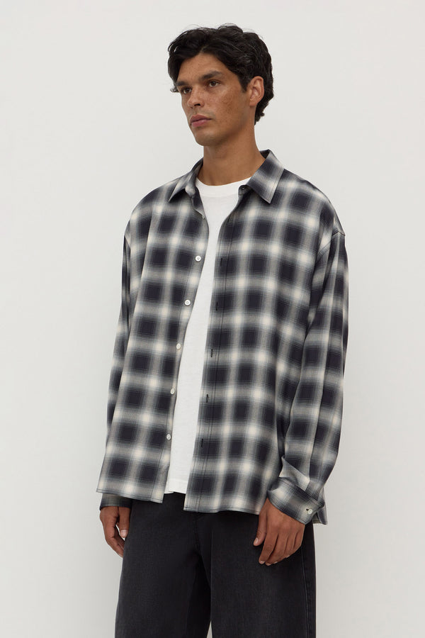 Elio_Japanese_Check_Long_Sleeve_Shirt_True_Navy_Cream_0135