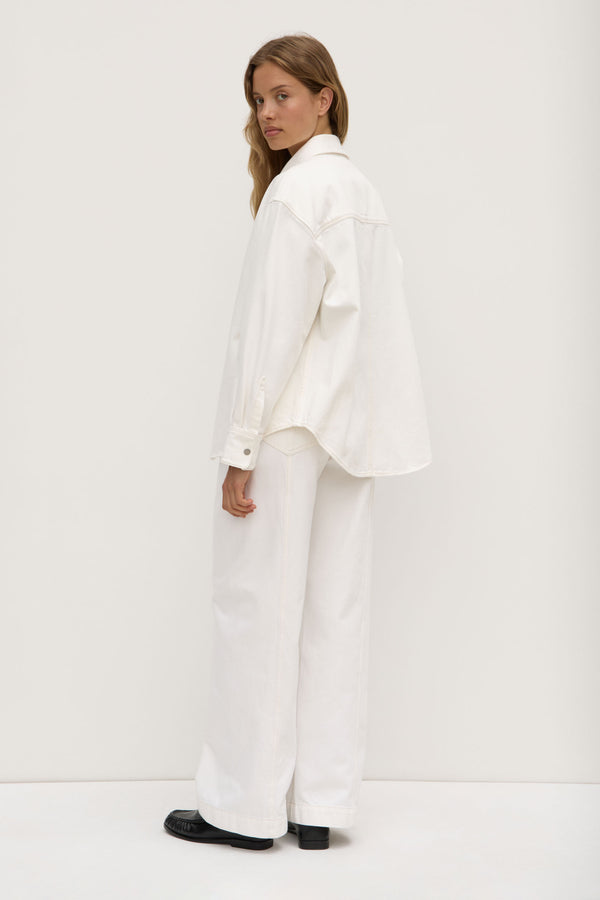Emilia_Denim_Overshirt_Vintage_White_1080jpeg