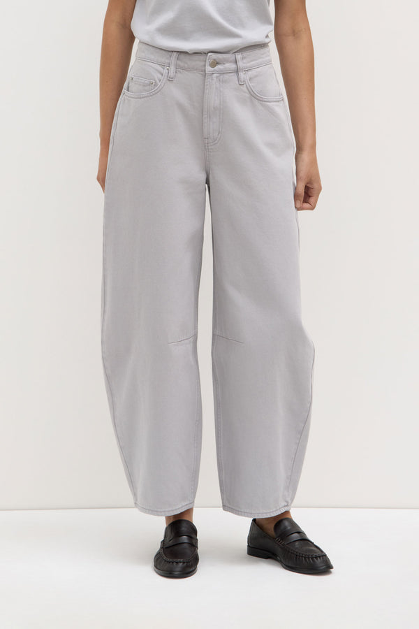 High_Rise_Barrel_Jean_Light_Grey_2092jpeg