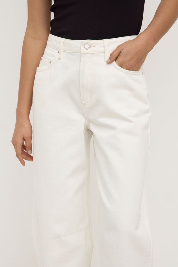 High_Rise_Barrel_Leg_Jean_Vintage_White_1232jpeg