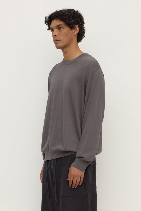 Hugh_Knit_Crew_Washed_Charcoal_0844