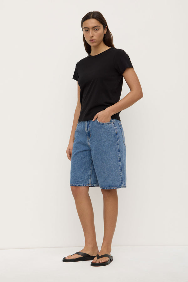 Indi_Short_Sleeve_Tee_Black_1381jpeg