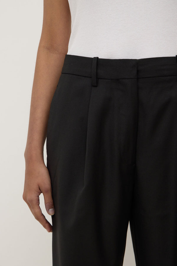 Jaina_Suit_Short_Black_1926