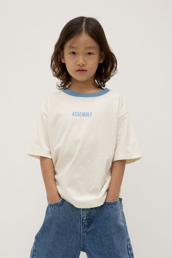 Kids_Carnaby_Logo_Short_Sleeve_Tee_Pebble_Sea_Blue_0166jpeg