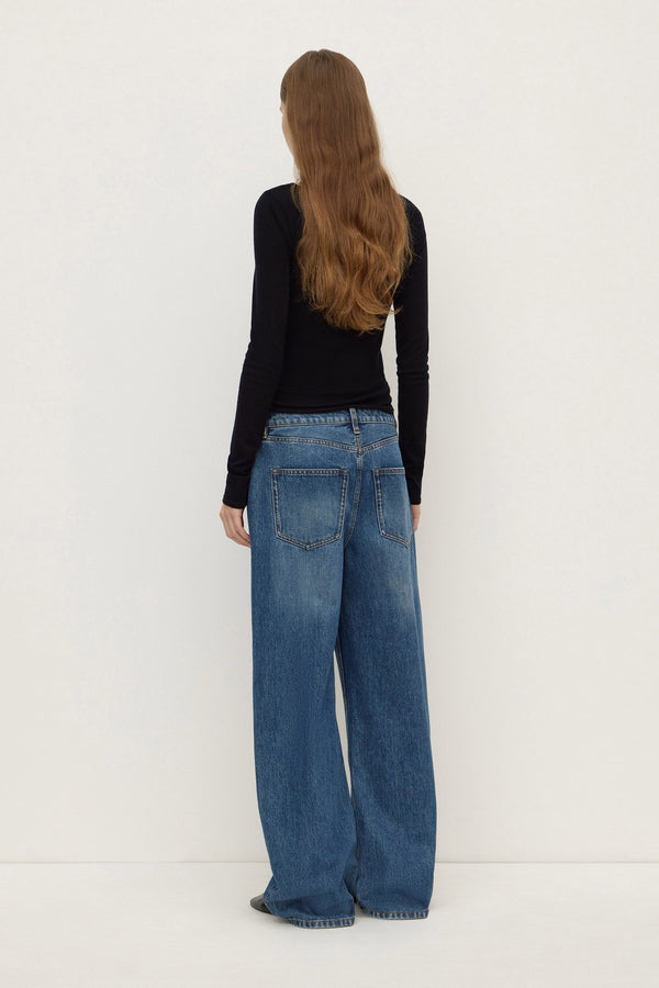 Re-Worn Low Curve Mid Rise Denim Jean