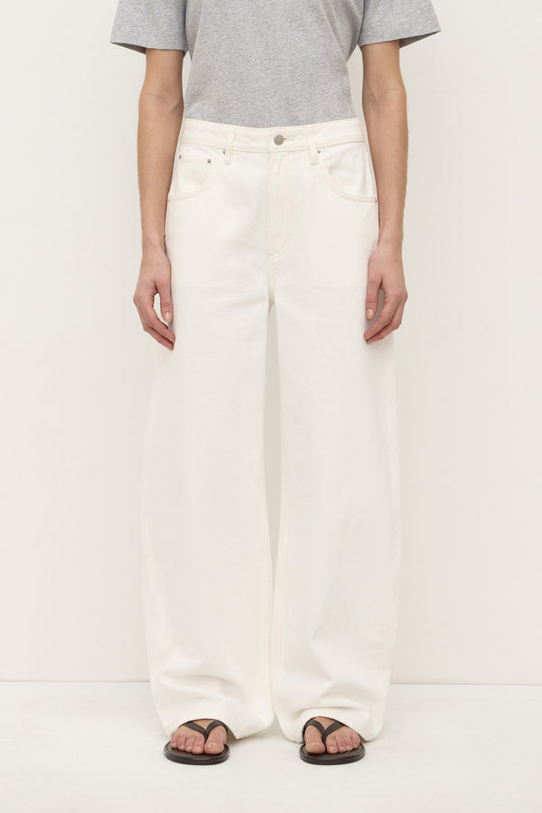 Low_Curve_Mid_Rise_Jean_Vintage_White_1086