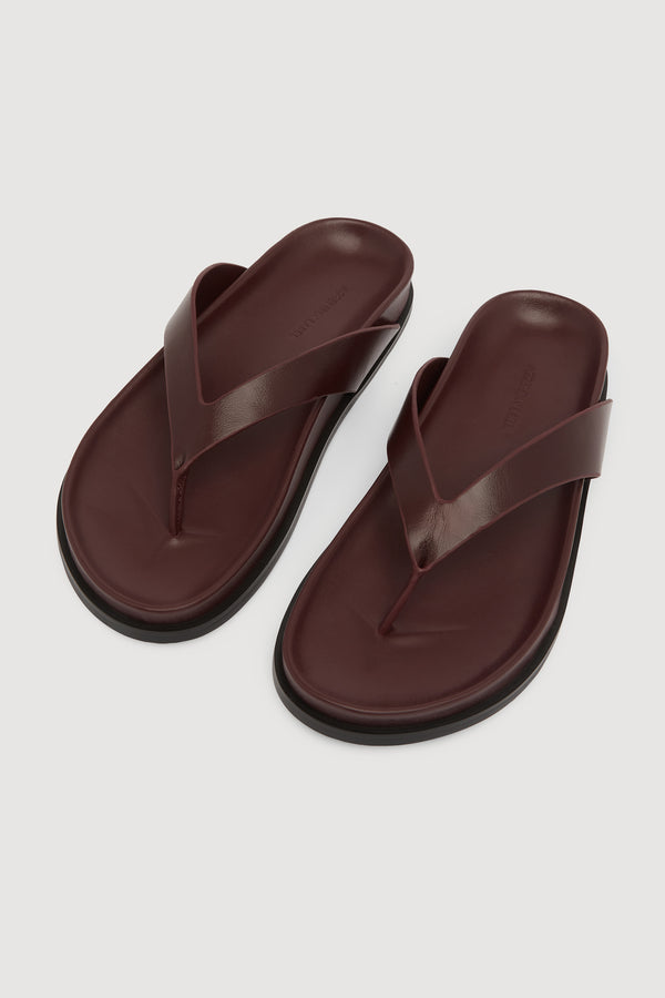 Mela Leather Thong Wine-2