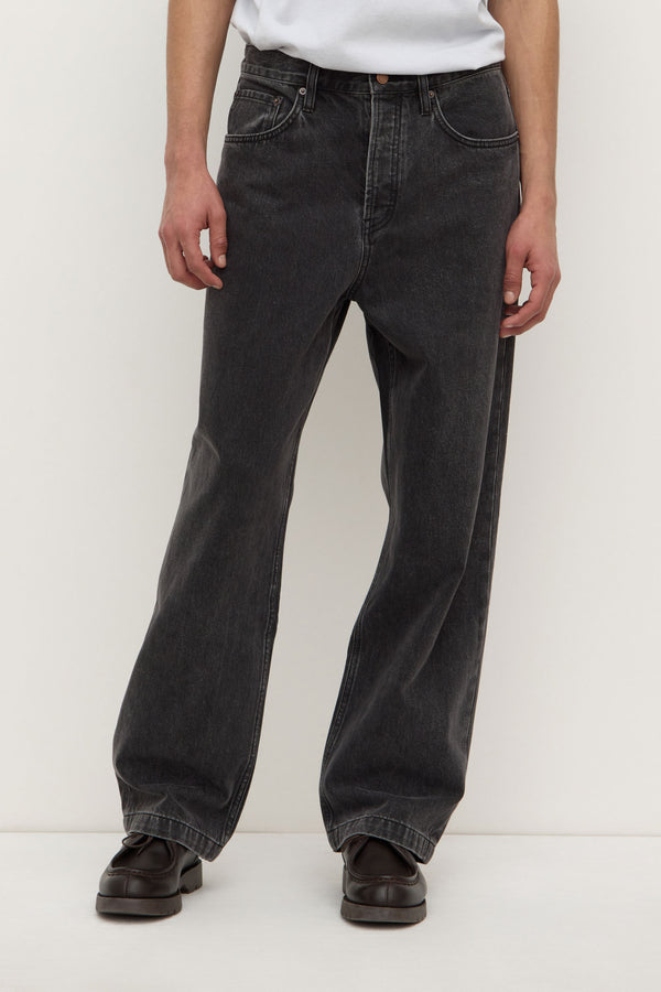 Mens_Relaxed_Jean_Washed_Black_1587jpeg