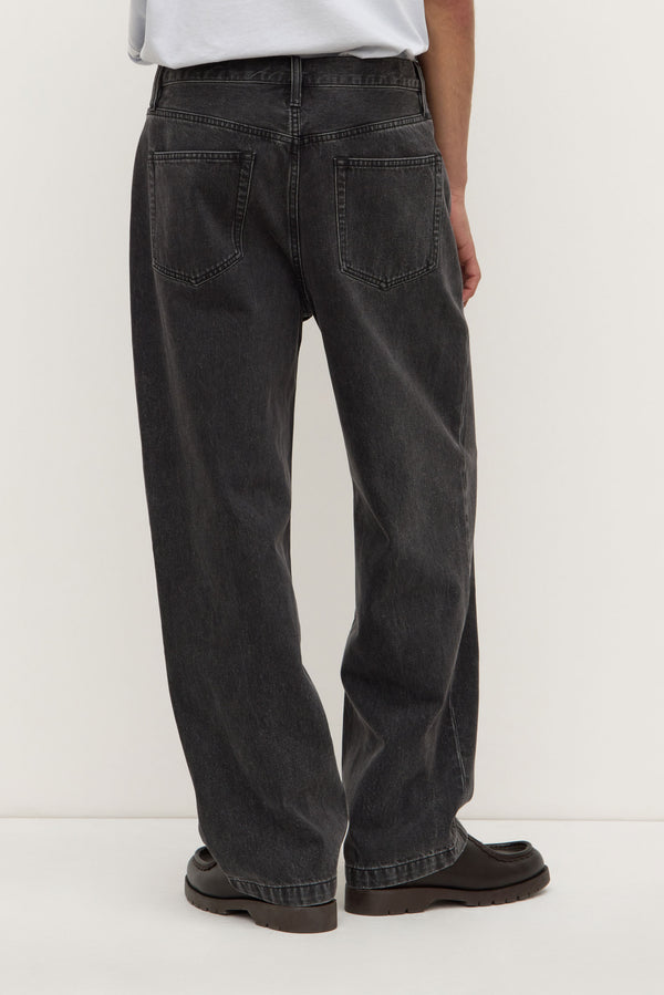 Mens_Relaxed_Jean_Washed_Black_1597jpeg