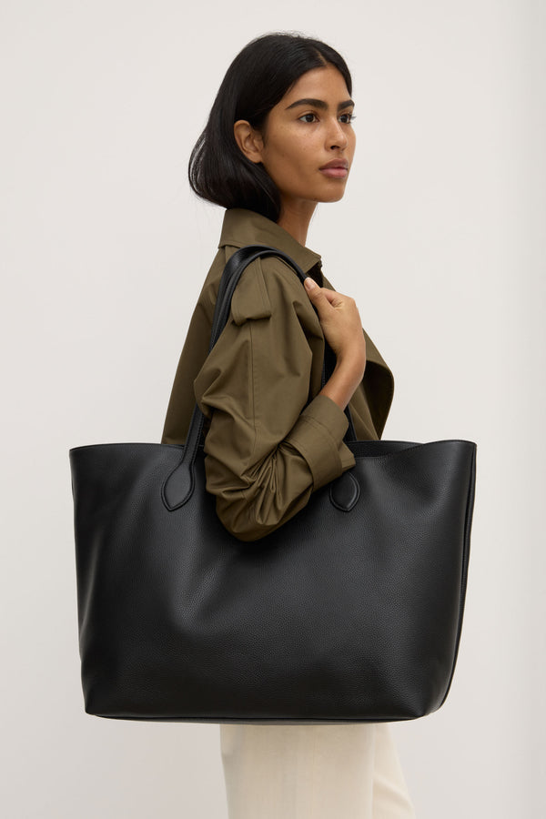 Olivia_Leather_Tote_Bag_Black_0357