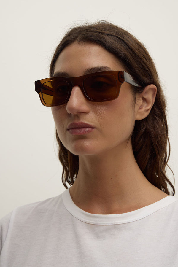 Shallow_D_Frame_Brown_2492