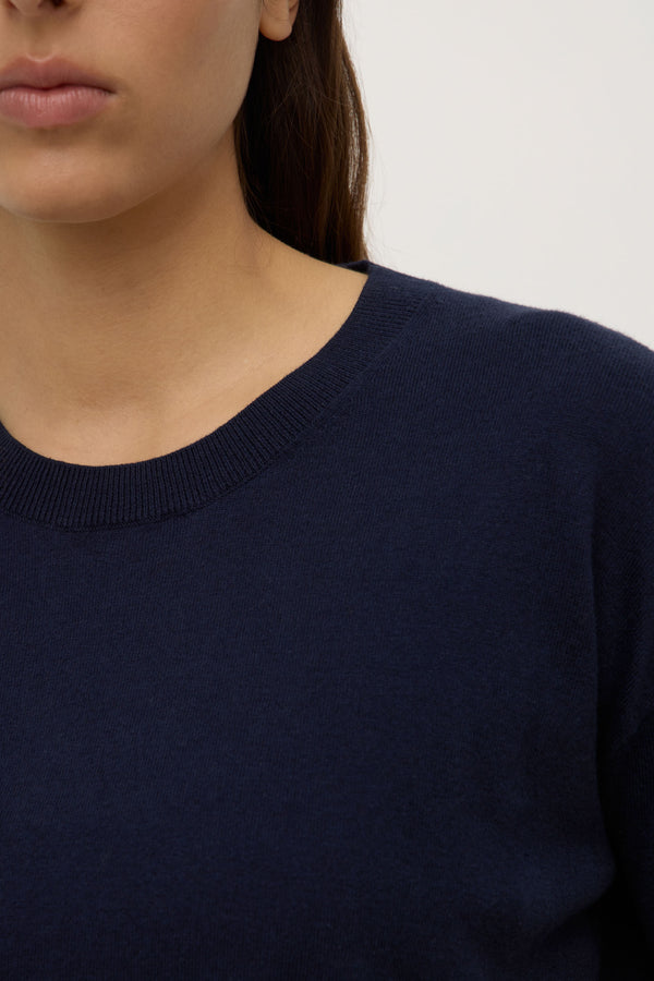 Vanya_Cotton_Cashmere_Boxy_Knit_Tee_True_Navy_1374jpeg