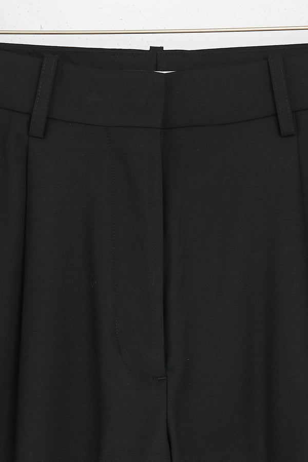 Re-Worn Jaina Suit Short