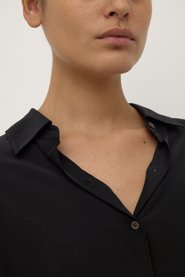 Hollie_Silk_Shirt_Black_1251