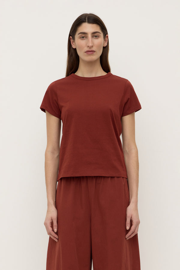 Indi_Short_Sleeve_Tee_Russet_0772