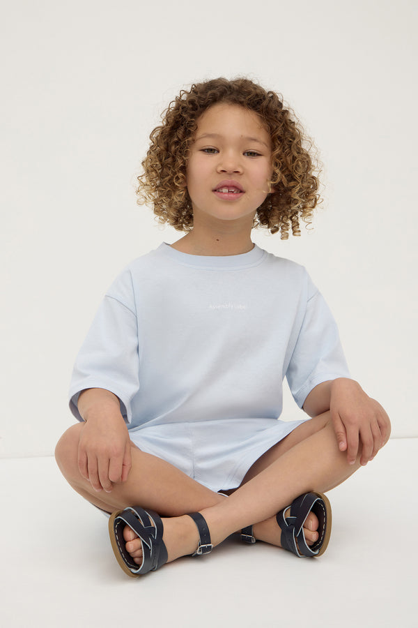 Kids_Atelier_Logo_Tee_Skylar_0013