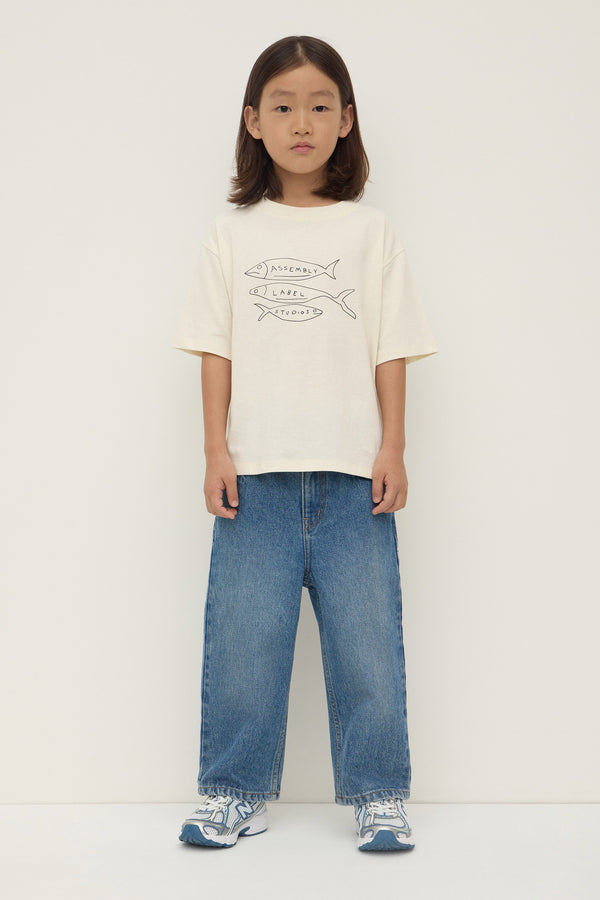 Kids_Studios_Tee_Pebble_True_Navy_0038