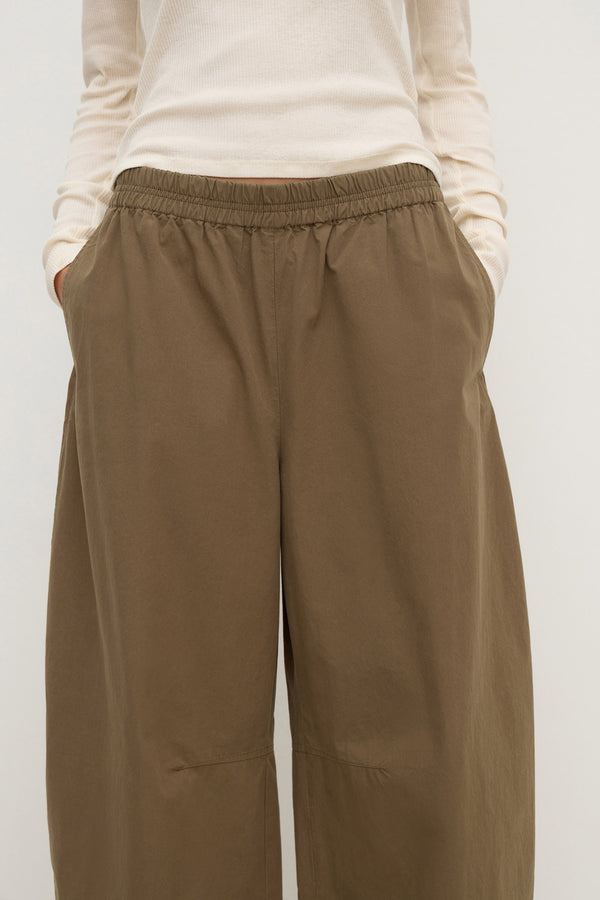 Lola Barrel Pant