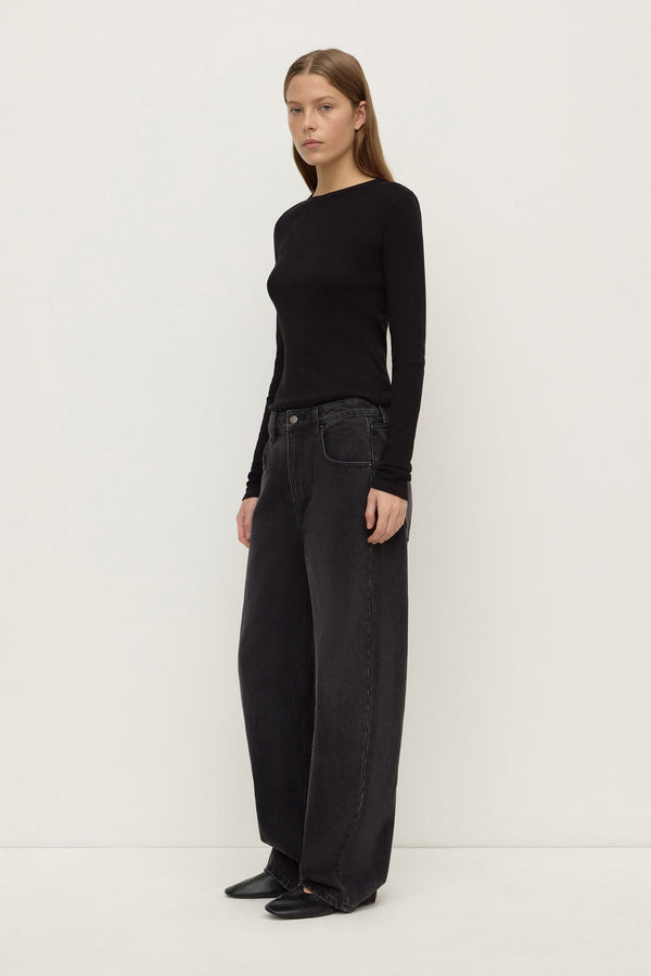Re-Worn Low Curve Mid Rise Jean