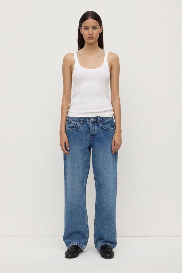 Low Rise Relaxed Jean