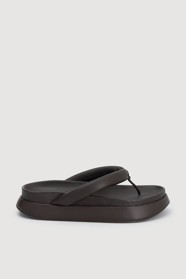 MAYA PADDED LEATHER THONG-GANACHE-1