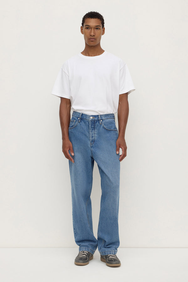 Mens_Relaxed_Jean_Classic_Blue_0110