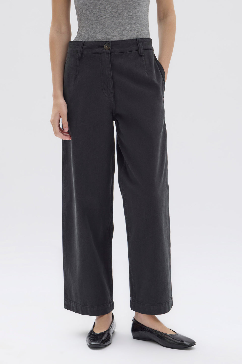 Womens Olivia Twill Pant Washed Black | Assembly Label