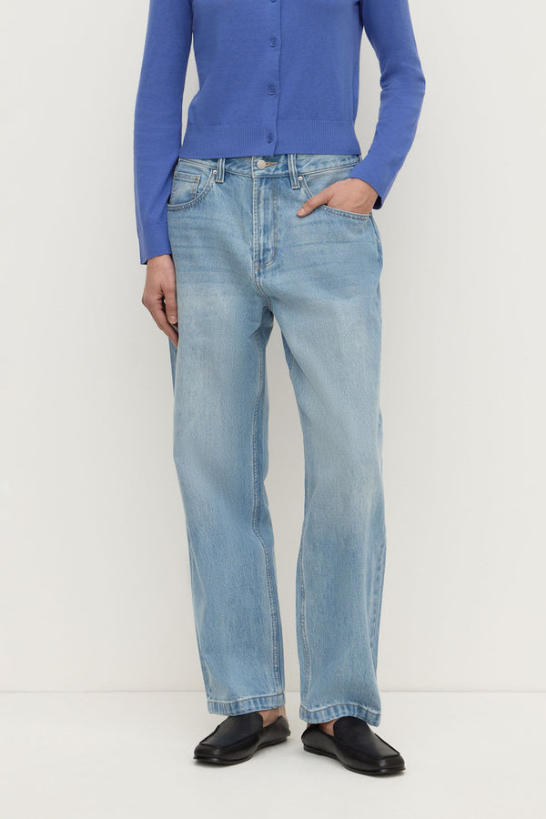 Relaxed_Tapered_Jean_Washed_Indigo_1890