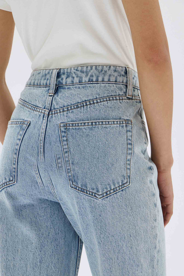 Re-Worn Signature Slim Jean