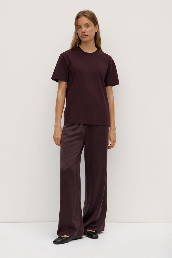 Womens_Organic_Base_Tee_Burgundy_0767jpeg