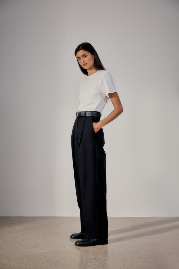 Darted jogger fit trousers · Black, Navy Blue · Dressy | Massimo Dutti