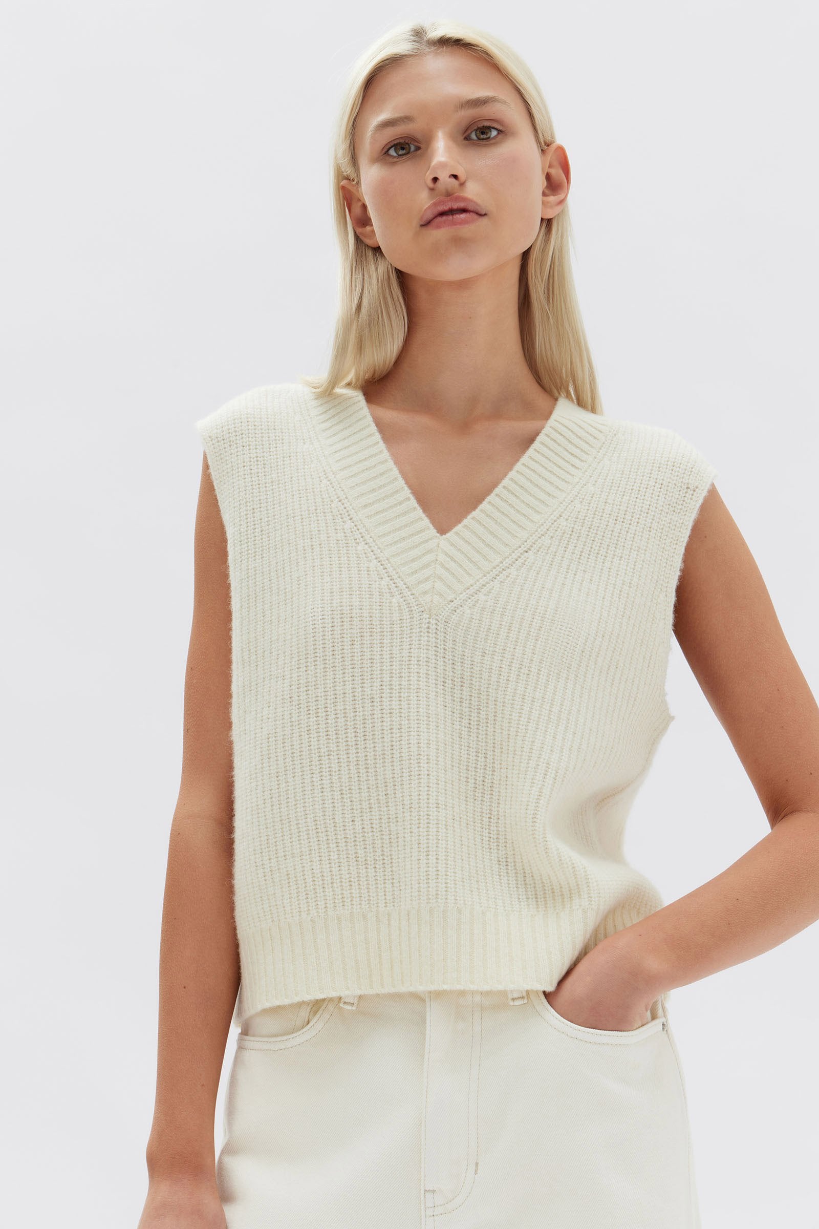 Wool knit vest store
