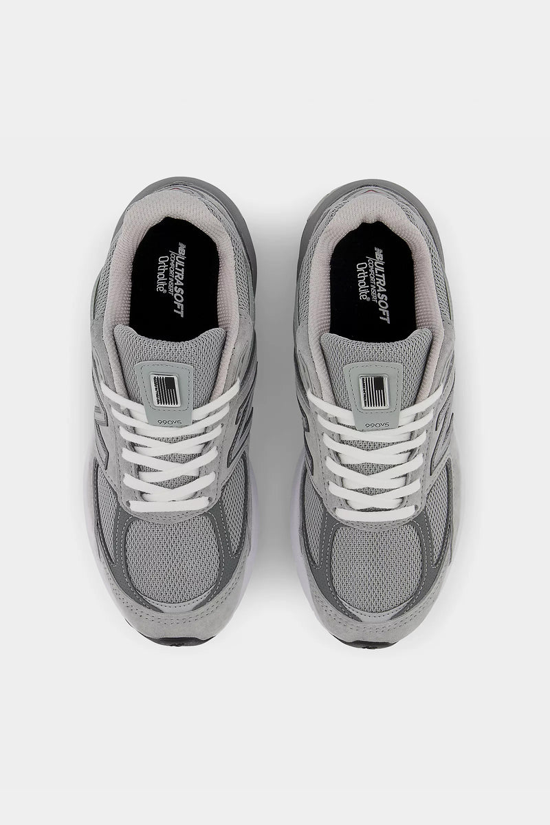 Womens New Balance 990 Sneaker Grey | Assembly Label